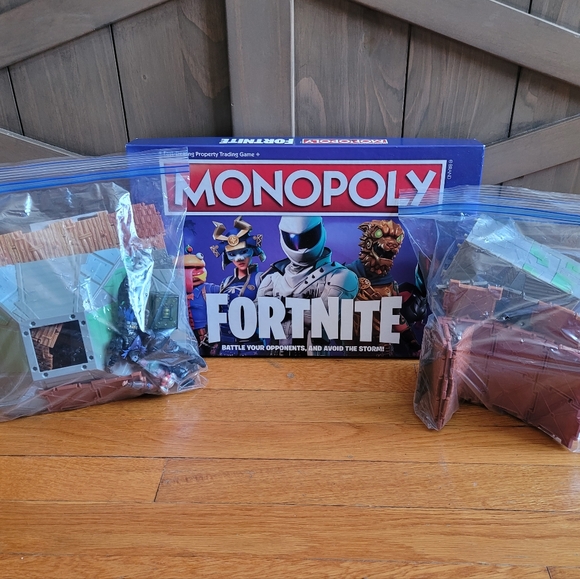 Hasbro Other - HASBRO Fortnite Bundle of Board Game & Playsets